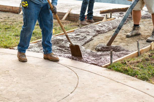 Best Concrete Driveway Installation  in Paradise Hills, NM