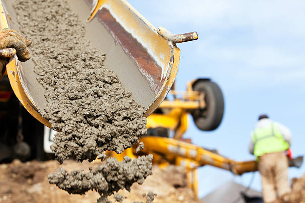 Best Concrete Sidewalk Installation  in Paradise Hills, NM